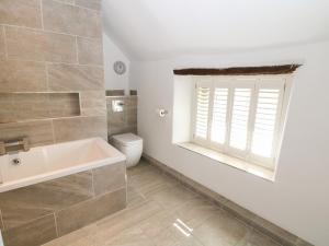 Ένα μπάνιο στο Broadwood Farm +35 φωτογραφίες