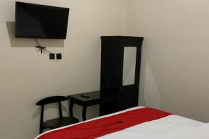 Gallery image of RedDoorz Syariah near Kawasan Simpang Lima Pati in Pati