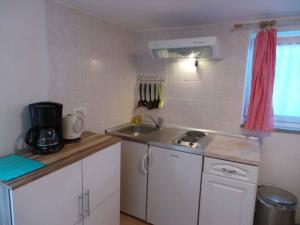 Fotografie z fotogalerie ubytování Apartments in Icici 31191 v destinaci Ičići