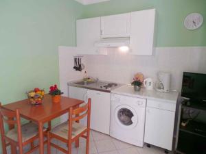 Fotografie z fotogalerie ubytování Apartments in Icici 31191 v destinaci Ičići