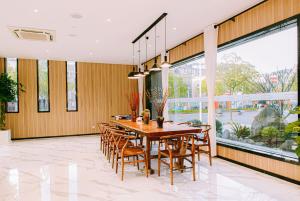 Gallery image of Shanghai JOYFUL YARD Hotel-Free shuttle bus from Pudong Airport and Disneylan in Shanghai