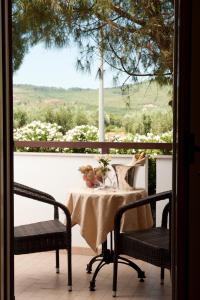 Balkón alebo terasa v ubytovaní Hotel Le Ginestre Family & Wellness