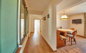 TV a/nebo společenská místnost v ubytování TownHouse Appartements