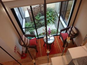 Χώρος καθιστικού στο AOI Guest House