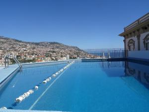 Bazén v ubytování Hotel Monte Carlo nebo v jeho okolí