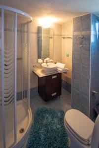 Kúpeľňa v ubytovaní Traditional Guesthouse 4 Epoches + 21 fotografií