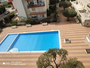 Bazén v ubytování CALAFELL 5 BEACH nebo v jeho okolí