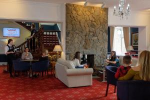 Hosté ubytování The Diplomat Hotel Restaurant & Spa + 37 fotografií