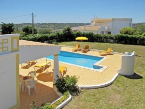 
The swimming pool at or near Holiday Home Da Bela Vista - PAD110
