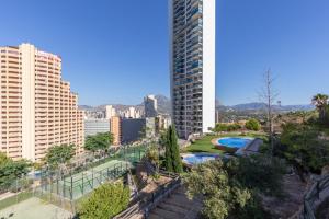 Bazén v ubytování Benidorm HEAVEN 29th floor nebo v jeho okolí