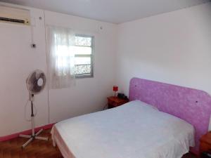 Postel nebo postele na pokoji v ubytování Maison charmante Sainte-Luce