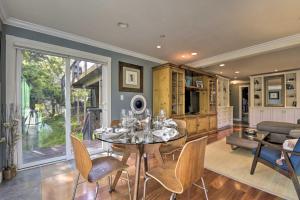 a dining room with a table and chairs at Designer Apartment Less Than 1 Mile to Downtown San Rafael in San Rafael