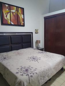 Rúm í herbergi á Hostal don Felipe