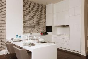 A kitchen or kitchenette at Pera Residence