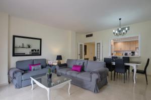 Гостиная зона в Sea view apt Puerto Banus