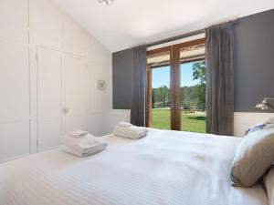 Fotografie z fotogalerie ubytování Block Eight Estate Water View Villa v destinaci Belford