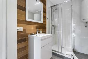 Kúpeľňa v ubytovaní Harenda Residence - Destigo Hotels