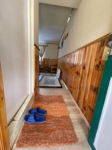 Ein Bett oder Betten in einem Zimmer der Unterkunft Panorama Lodge and Restaurant