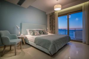 Gallery image of Beachfront Zante Villa Villa Perla 5 Bedroom Private Pool Tragaki in Planos