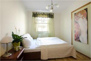 Llit o llits en una habitació de Bianca Apartments by Renters
