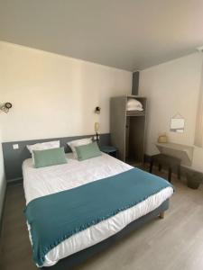 Postel nebo postele na pokoji v ubytování Boutique Hotel Lumaa Marinero