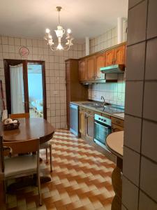 Kuchnia lub aneks kuchenny w obiekcie Villa Entre Encinas