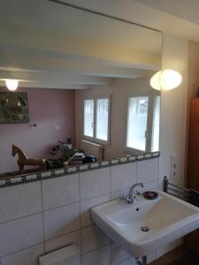 Billede fra billedgalleriet på Ferienwohnung Am Schloßberg i Solingen