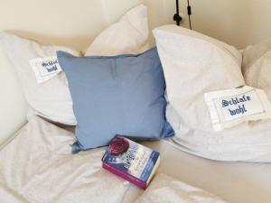A bed or beds in a room at Ferienwohnung Morgensonne