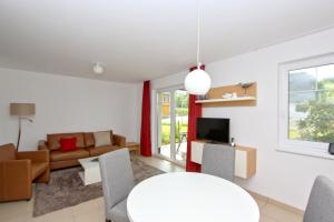 Posezení v ubytování strandnahe FeWo mit Terrasse, gratis Nutzung vom AHOI Erlebnisbad und Sauna in Sellin - Rex Rugia FeWo 14-2