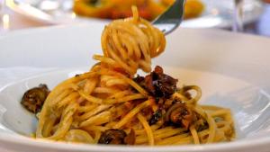 the country house内部或周边提供的食物