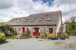 Gallery image of Wellstone Cottages - Honey Coach House in Pembrokeshire