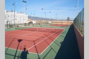 Εγκαταστάσεις για τένις ή/και σκουός στο Condado de Alhama 3 dormitorios ή εκεί κοντά