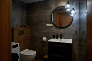 Kúpeľňa v ubytovaní EASY RENT Apartments - Crystal + 16 fotografií