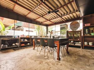 Restaurace v ubytování ATOM Poshtel