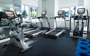 Das Fitnesscenter und/oder die Fitnesseinrichtungen in der Unterkunft YVE Hotel Miami