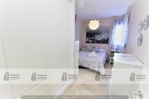 Posteľ alebo postele v izbe v ubytovaní Los patos I Apartamentos - Segunda línea de playa - PARKING GRATIS - PISCINA + 15 fotografií
