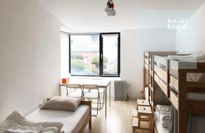 Postel nebo postele na pokoji v ubytování Oasita Hostel + 114 fotografií