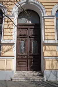 Exteriér alebo vchod do ubytovania Silentium City Apartman Sárvár + 5 fotografií