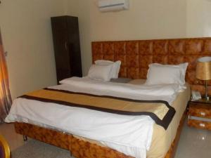 Postel nebo postele na pokoji v ubytování Nest Spa And Suites - Standard Executive
