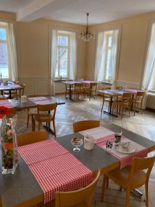 Restaurace v ubytování Hotel Restaurant Raben