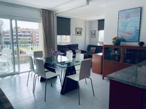 Χώρος καθιστικού στο APARTAMENT ILLA MAR D´OR L`ESTARTIT