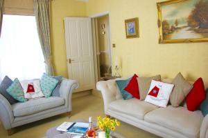 Gallery image of Sleeps14 Seaside Luxury House on the Suffolk Coast in Saxmundham +99 photos