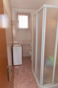 Phòng tắm tại Appartamento il Bucaniere a Marina di Cecina +21 ảnh