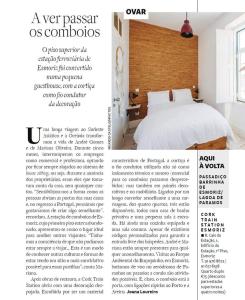 una pagina di una rivista con un letto in una camera da letto di Cork Train Station Guesthouse a Esmoriz