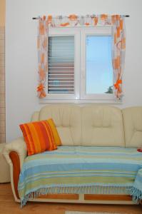 Predel za sedenje v nastanitvi Žigulin Apartment