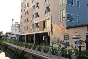 酒店所在大楼