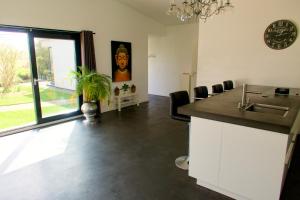 Gallery image of Bungalow between Haarlem and Amsterdam with a large bubble bath in Vijfhuizen