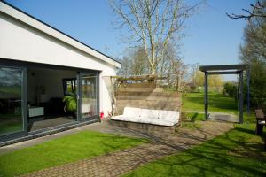 Gallery image of Bungalow between Haarlem and Amsterdam with a large bubble bath in Vijfhuizen