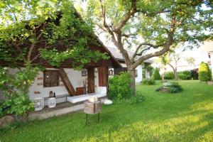 En have udenfor *Appartement Elfie* Kärntner Seen (nähe Velden)