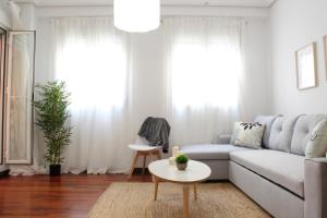 Posedenie v ubytovaní Apartamento centro paseo maritimo